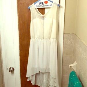 Beautiful White sheer cotton Dress!💖